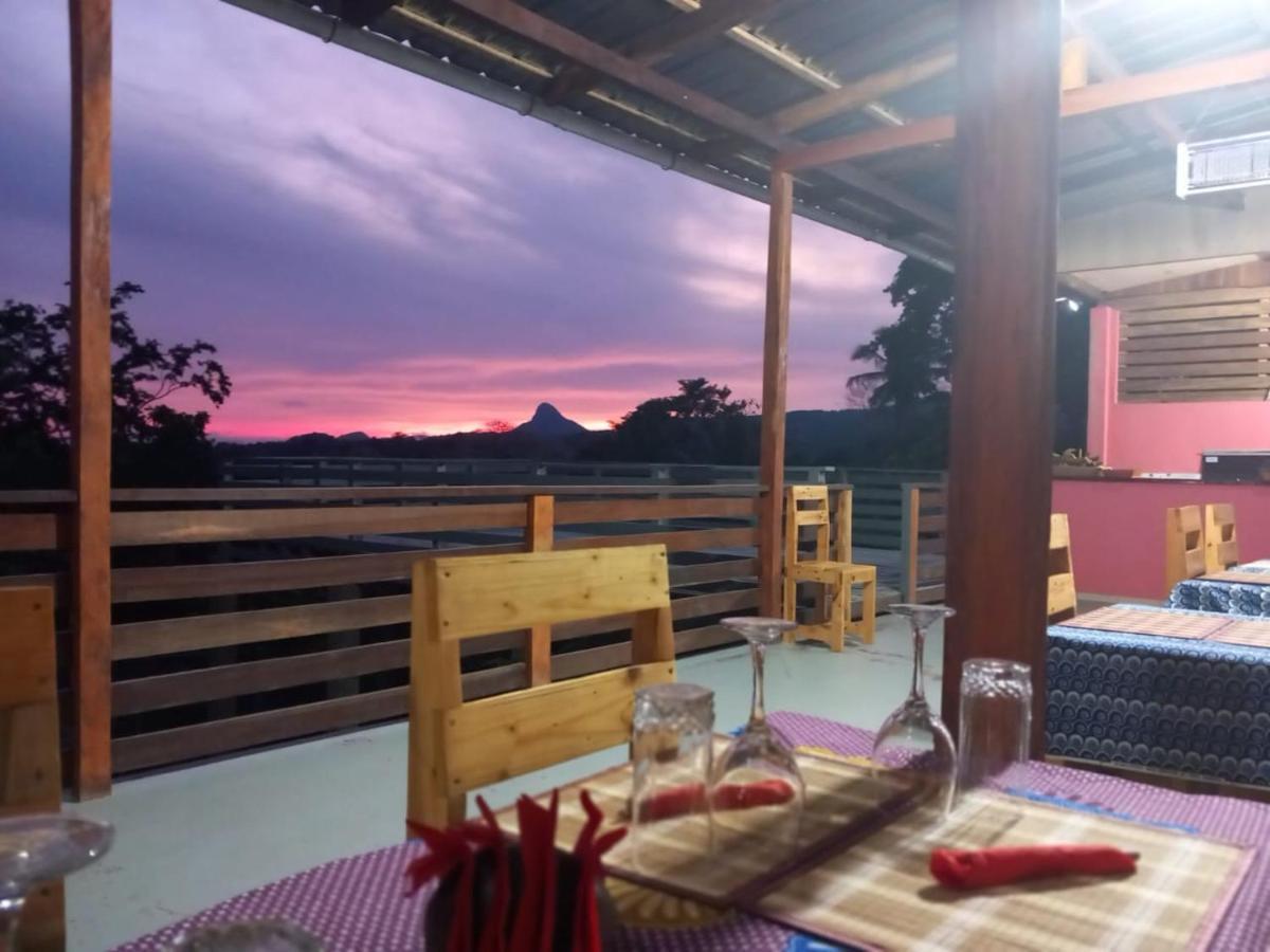Casa Cantagalo - Guest House & Bar Restaurant Santana Экстерьер фото